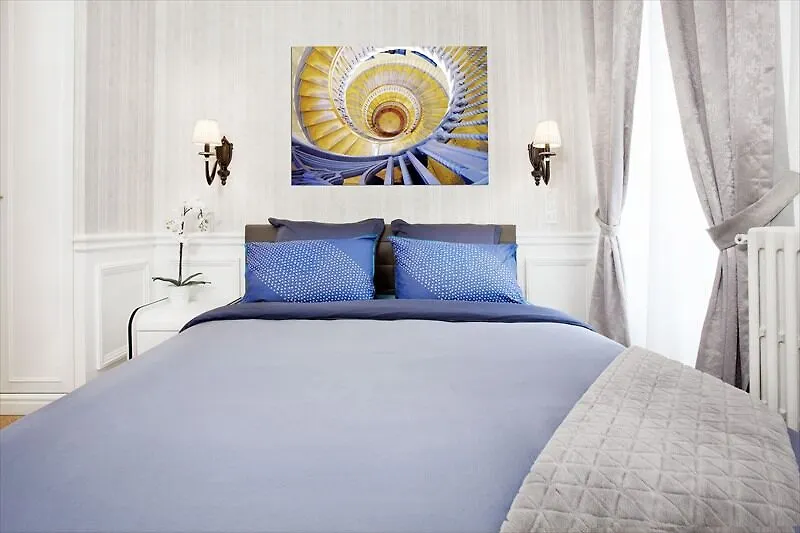 My - Champs Elysees Apartment